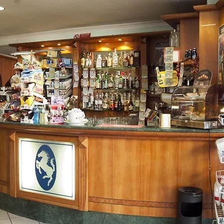Otel Cavallo Bianco 2*