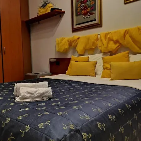 فندق Cavallo Bianco نوفارا