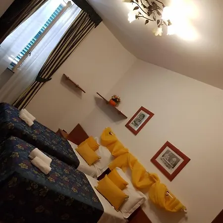 فندق Cavallo Bianco نوفارا